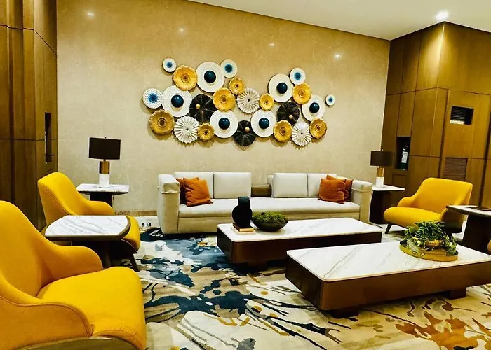 10g Cozy At Park Mckinley West Near Venice Mall Manila